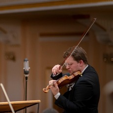 Виступ Валерія Соколова у супроводі камерного оркестру